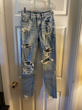 Distressed Light Wash Women's Jeans